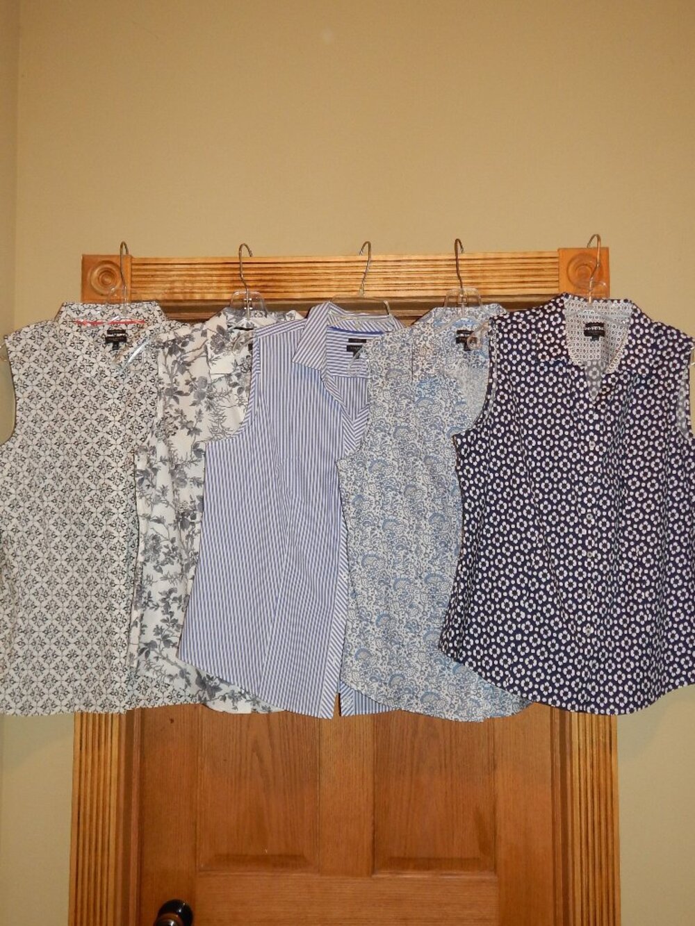 LOT 5 TALBOTS Women's Size 16P Button Front Sleeveless Blouse Top Shirt